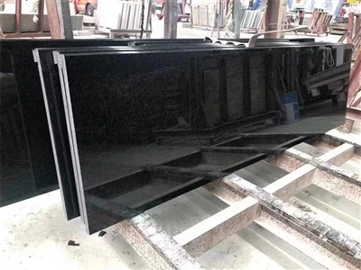 Taulells de granit negre Home Depot