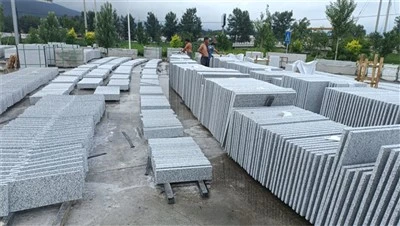 Paviment de granit per a escala