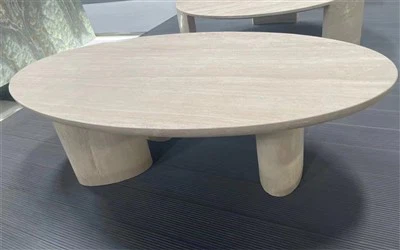 Taula de menjador de travertí