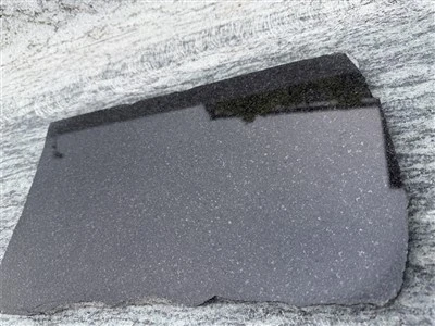 Granit negre per a empreses constructores
