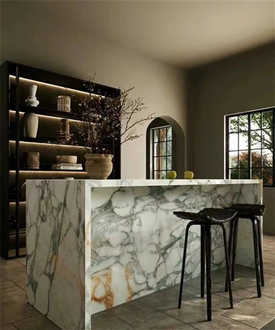 Taula de bar de marbre blanc